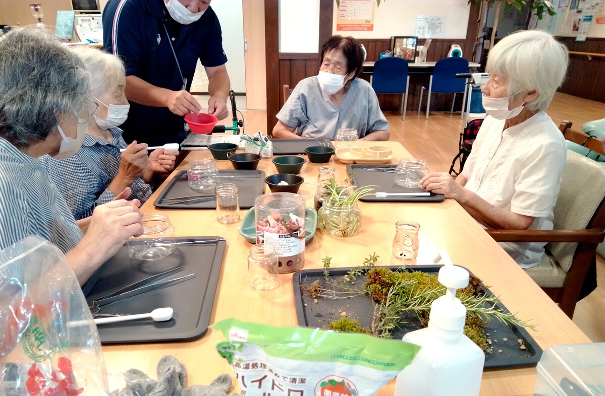 00000IMG_00000_BURST20250901144047_COVER