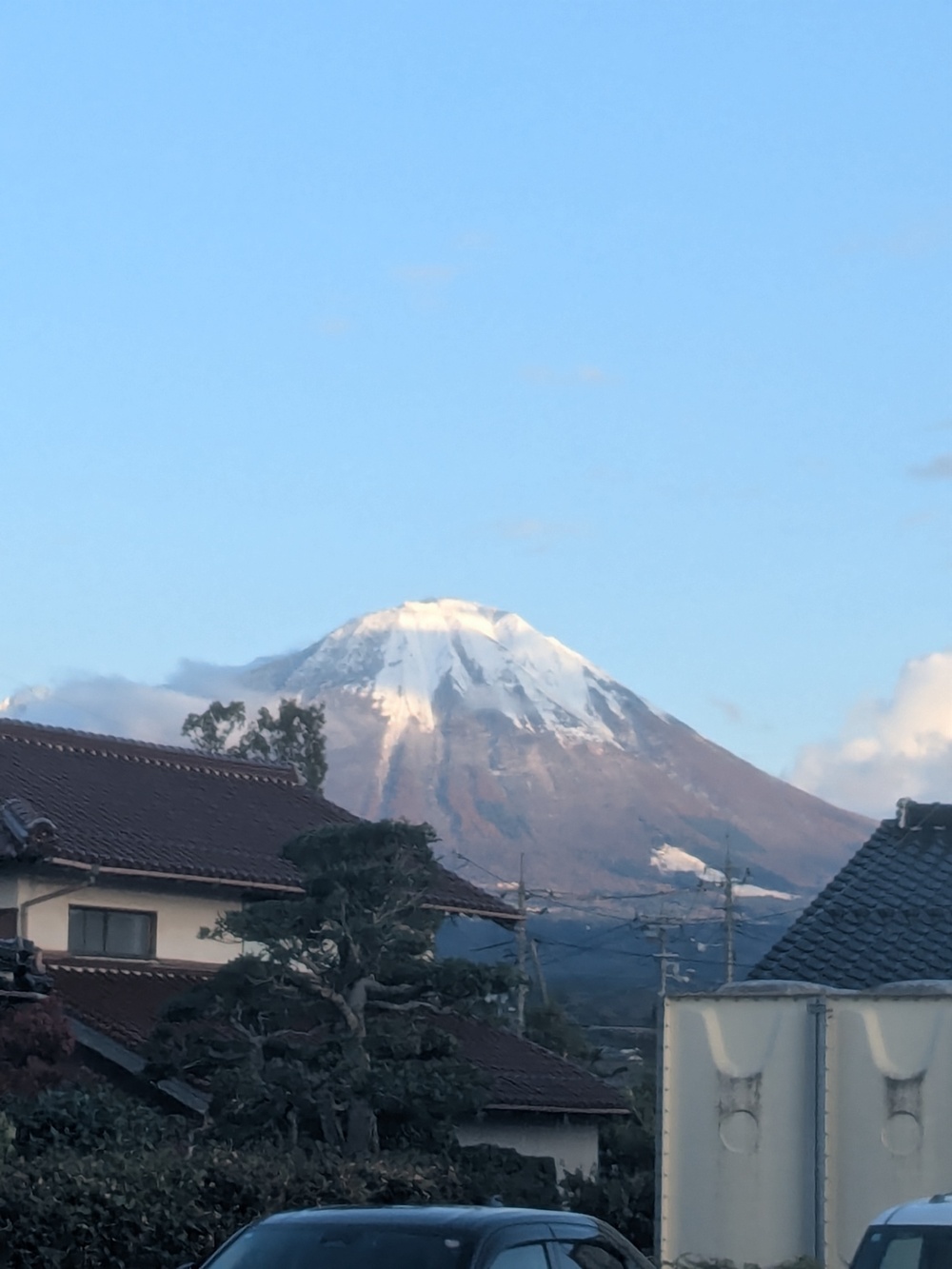 PXL_20251119_071452908